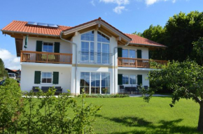 Отель Chiemsee-Blick und Zellnerhof  Гштадт-Ам-Химзее